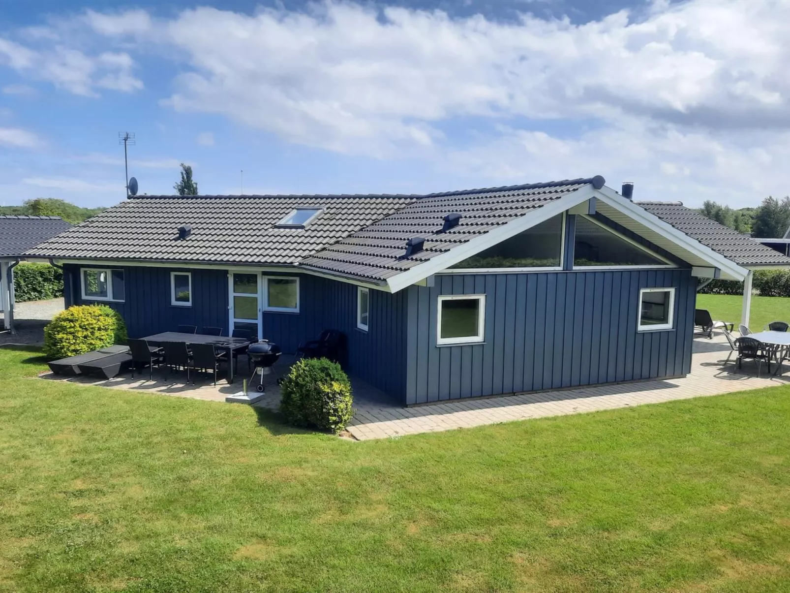 "Toja" - 700m from the sea-Buiten