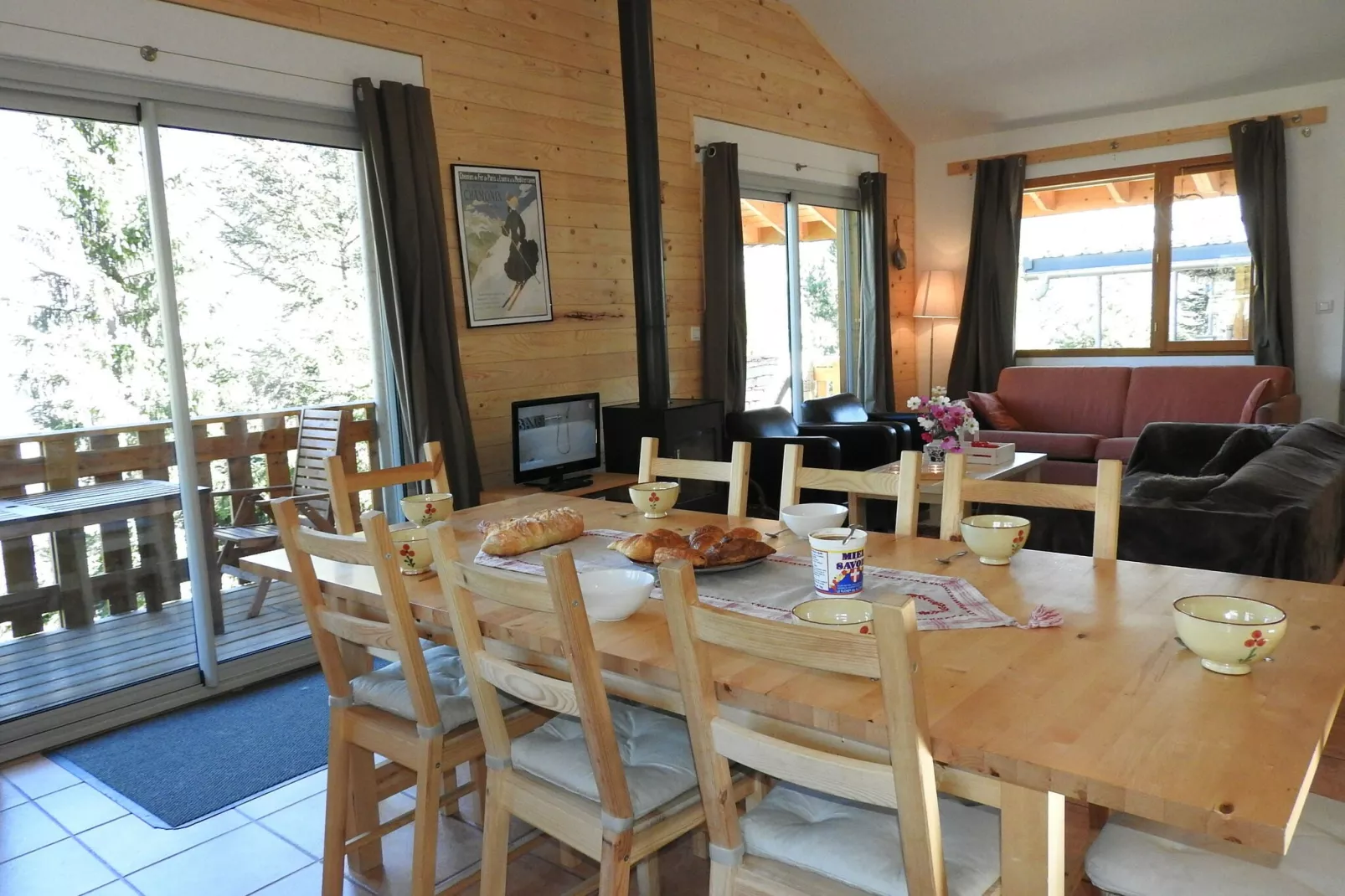 Ruim chalet in Villarodin-Bourget-Eetkamer