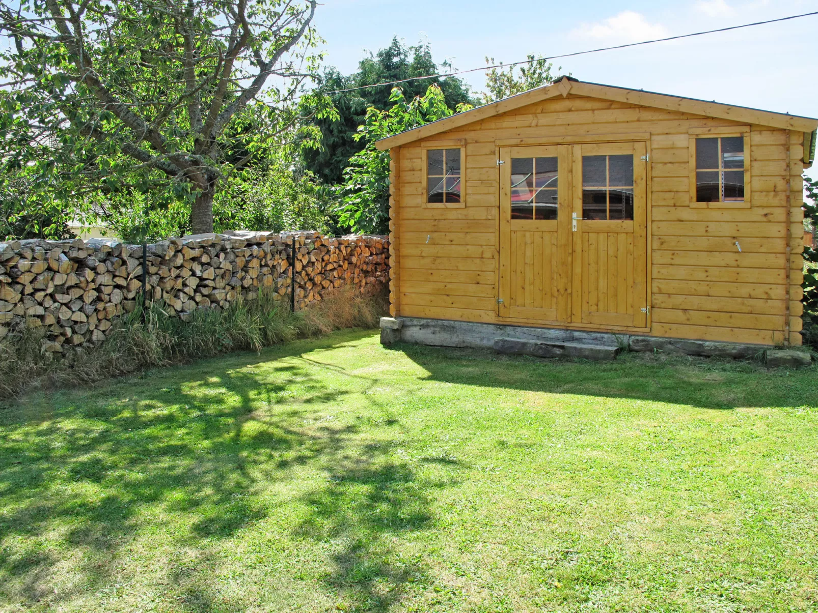 Le Chalet-Buiten