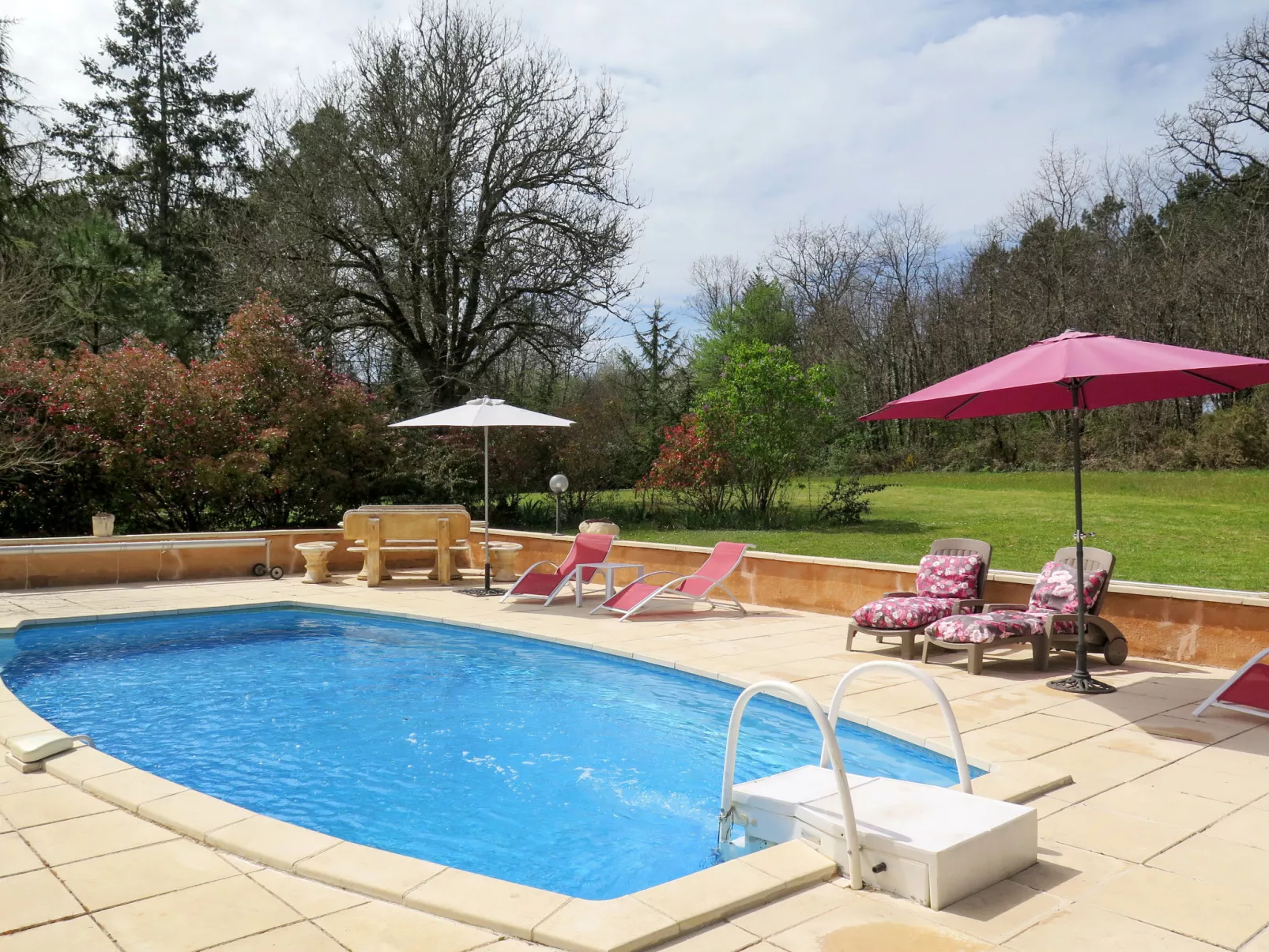Le Coustal-Buiten