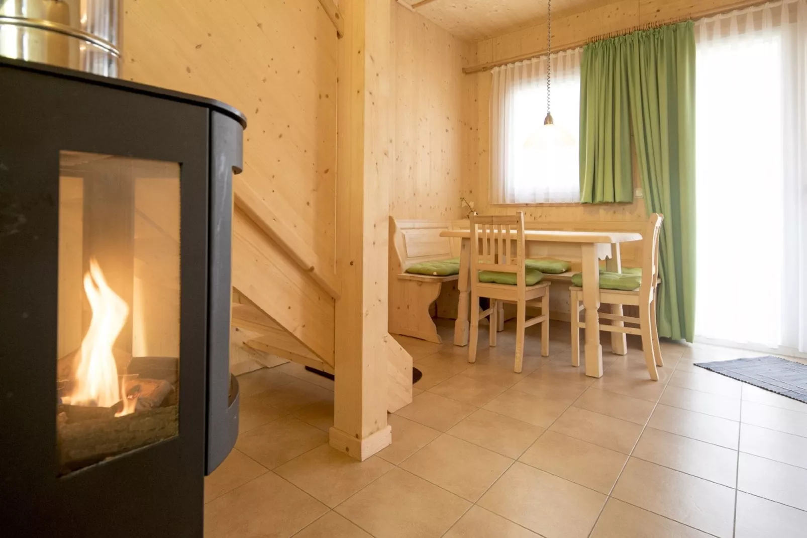 Feriendorf Murau 2a-Woonkamer