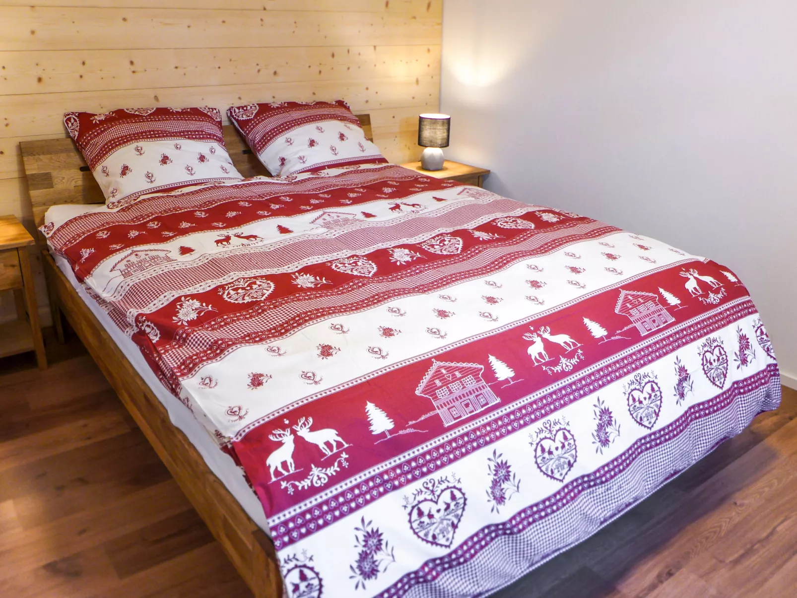 Chalet Les Anémones-Binnen