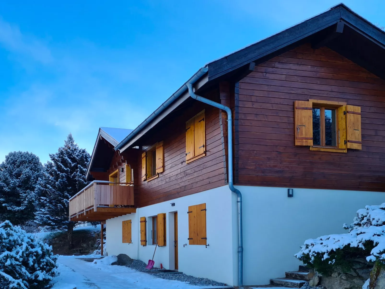 Chalet Les Anémones-Buiten