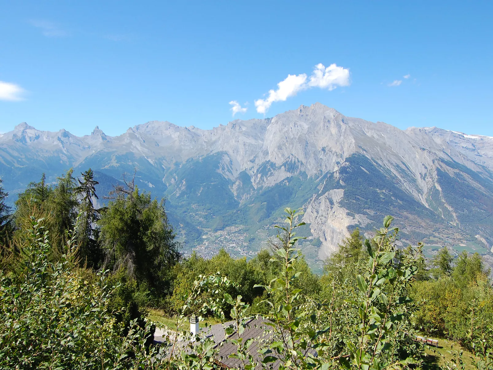 La Bergerie-Buiten