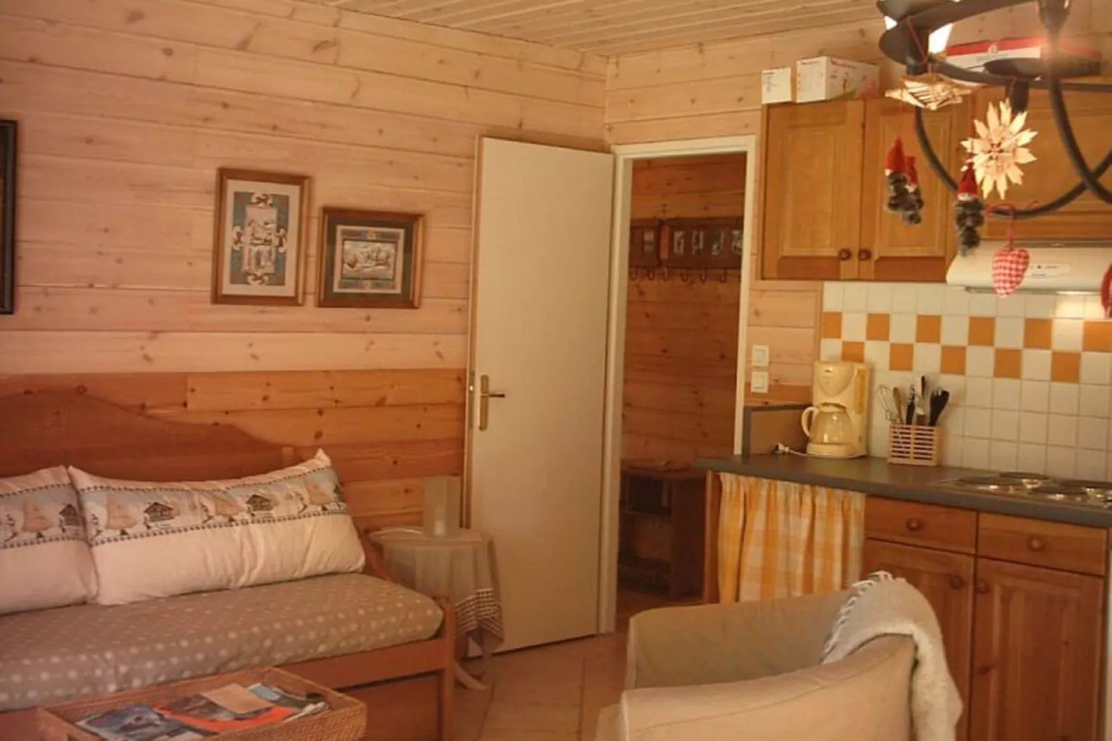 3 pièces coin montage Chalet Deleglise-Woonkamer