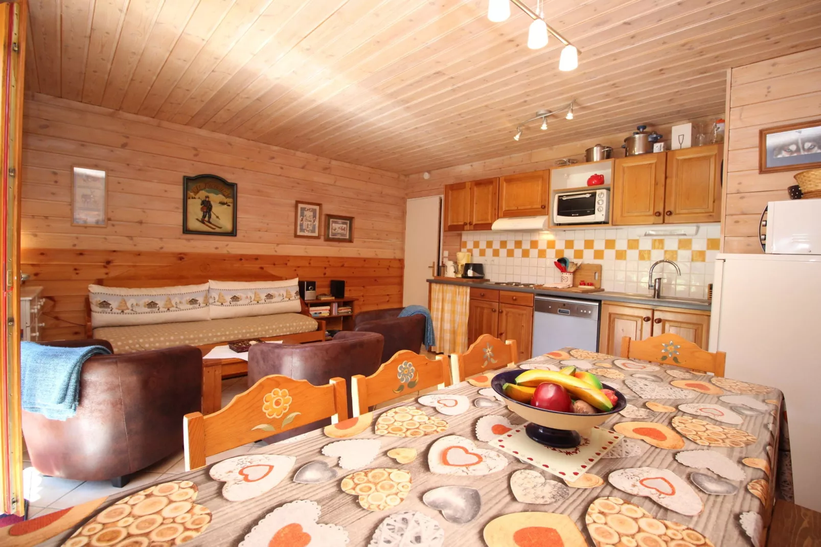 3 pièces coin montage Chalet Deleglise-Keuken