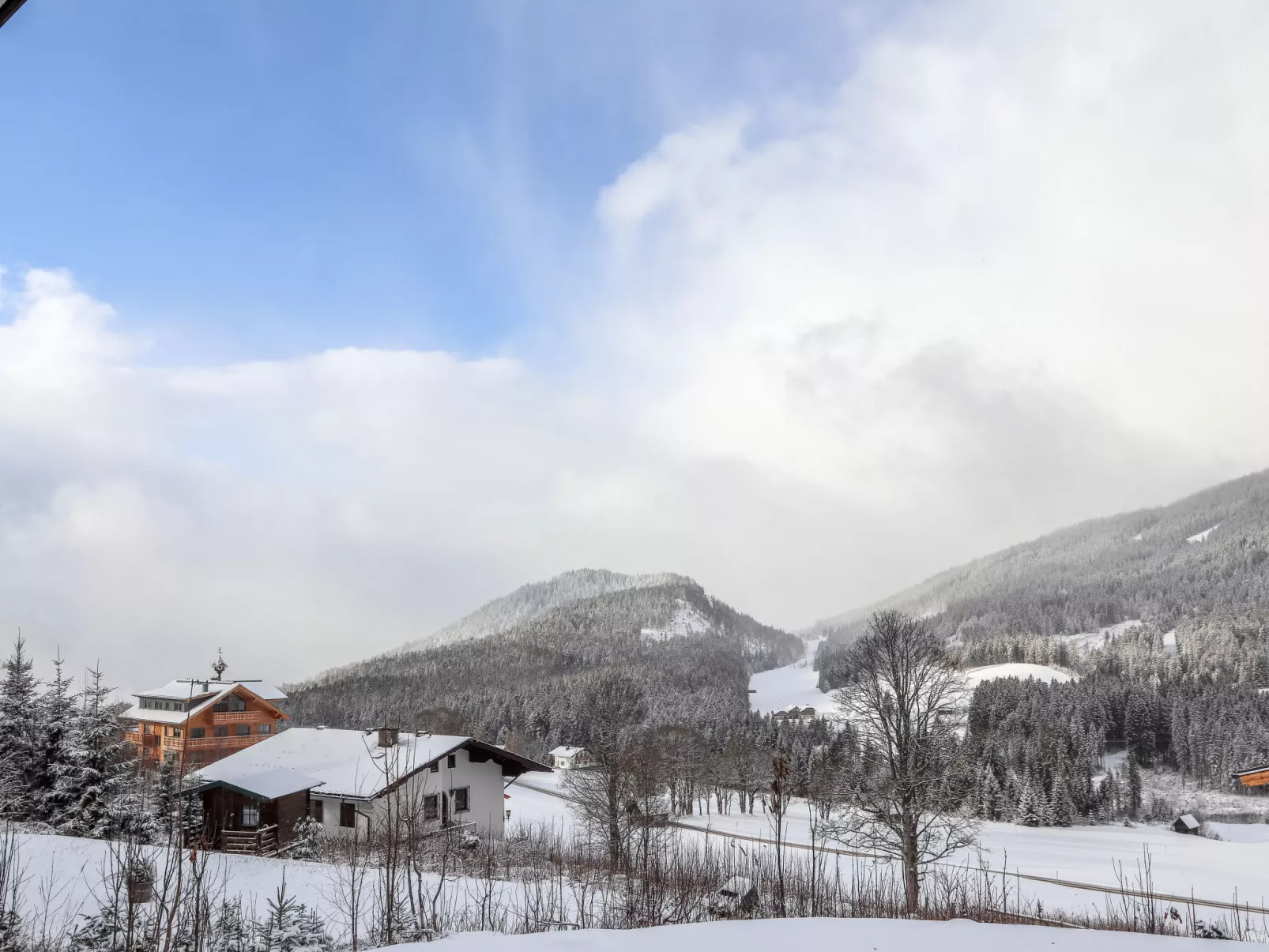 Berghaus Weitblick-Buiten