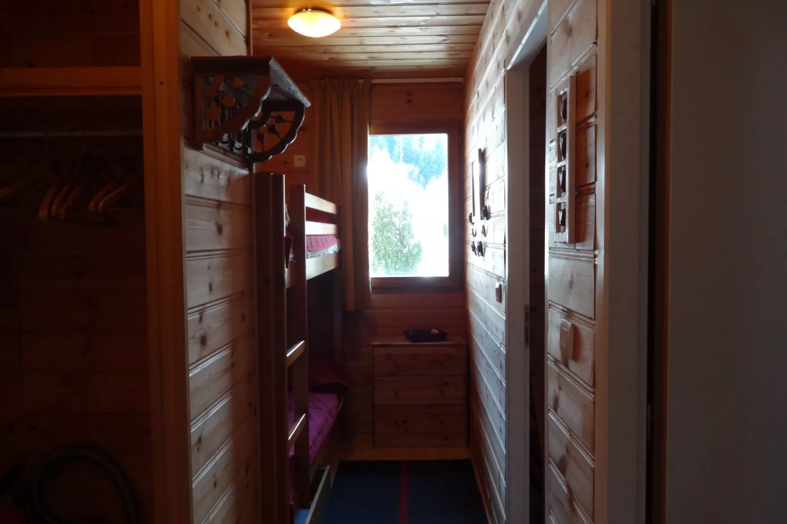 3 pièces coin montage Chalet Deleglise-Slaapkamer