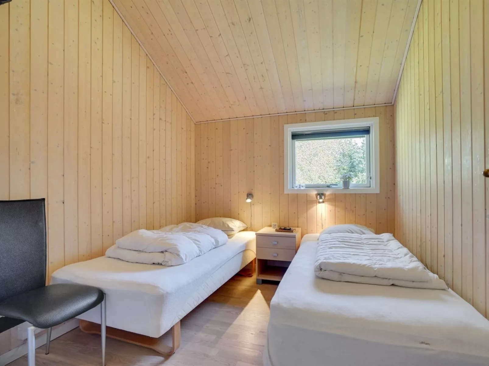 "Jussi" - 3.5km from the sea-Binnen