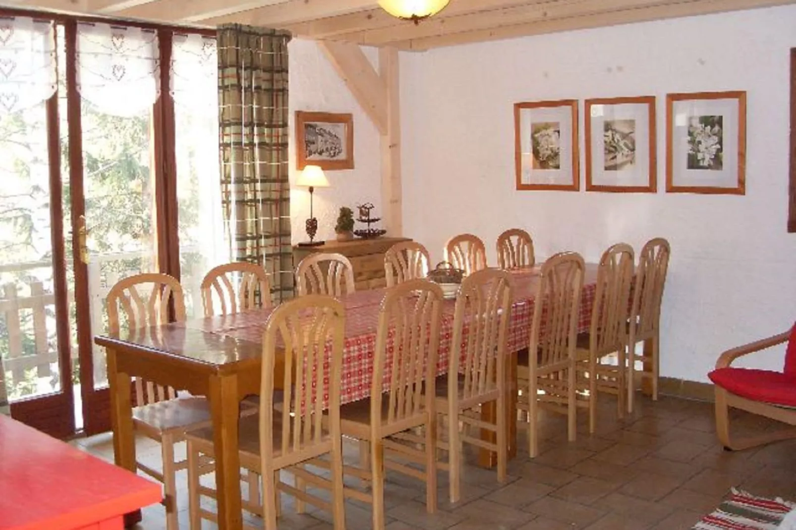 Chalet L'Eterlou-Eetkamer