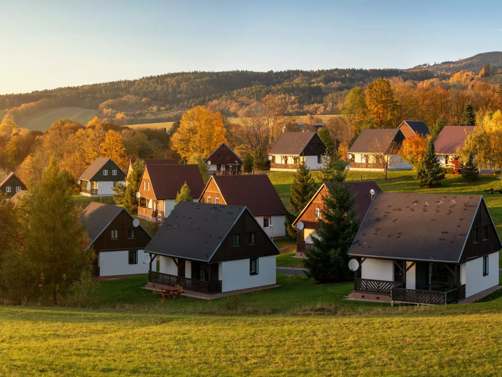 Holiday Hill-Buiten