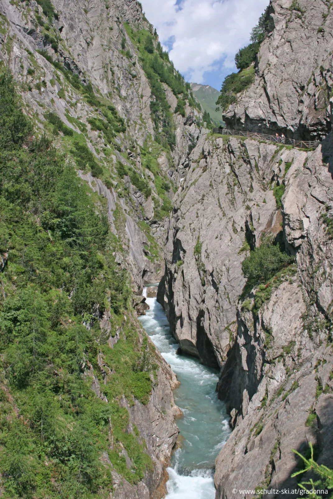 Superior (3SZ)-Omgeving