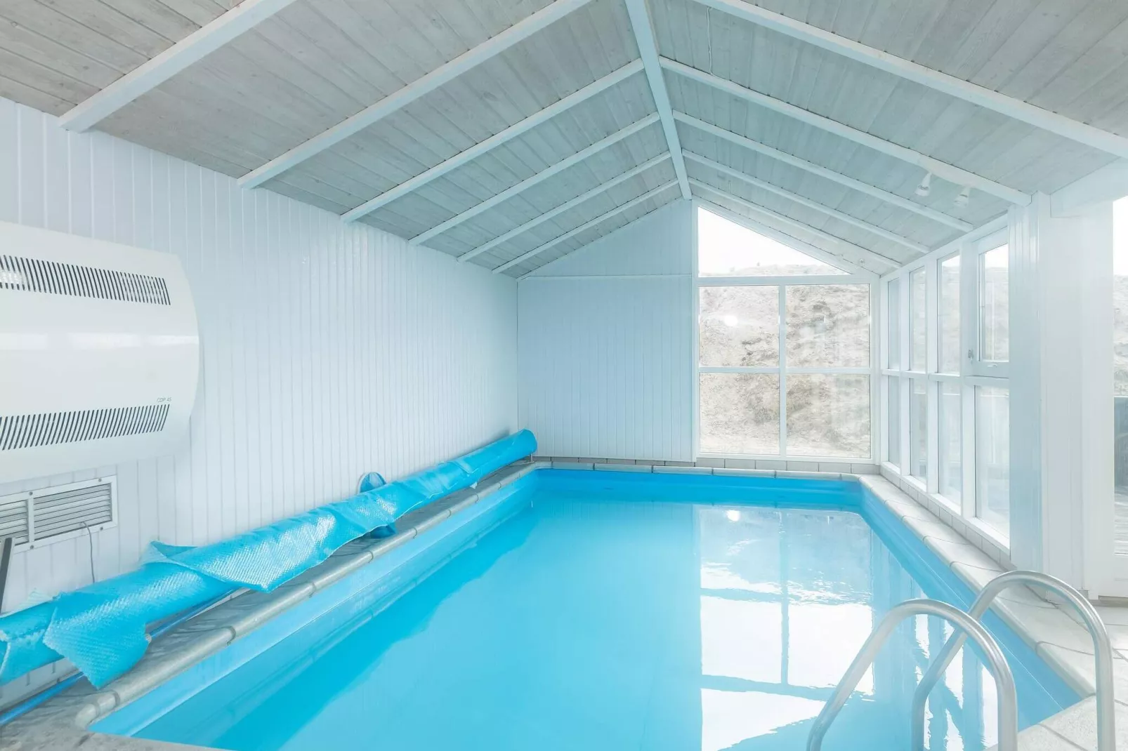 Wellness Retreat aan Zee -- By Traum Ferienwohnungen-Zwembad
