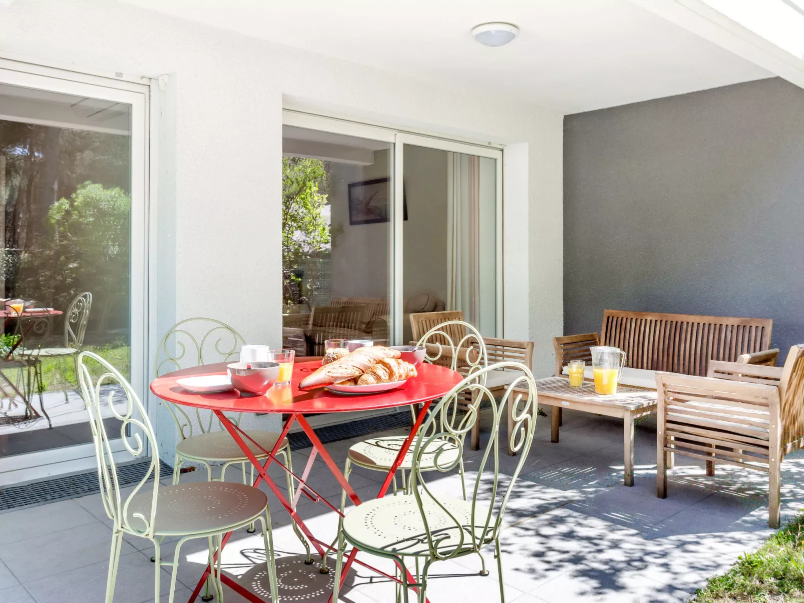 Les Pins Parasols-Buiten