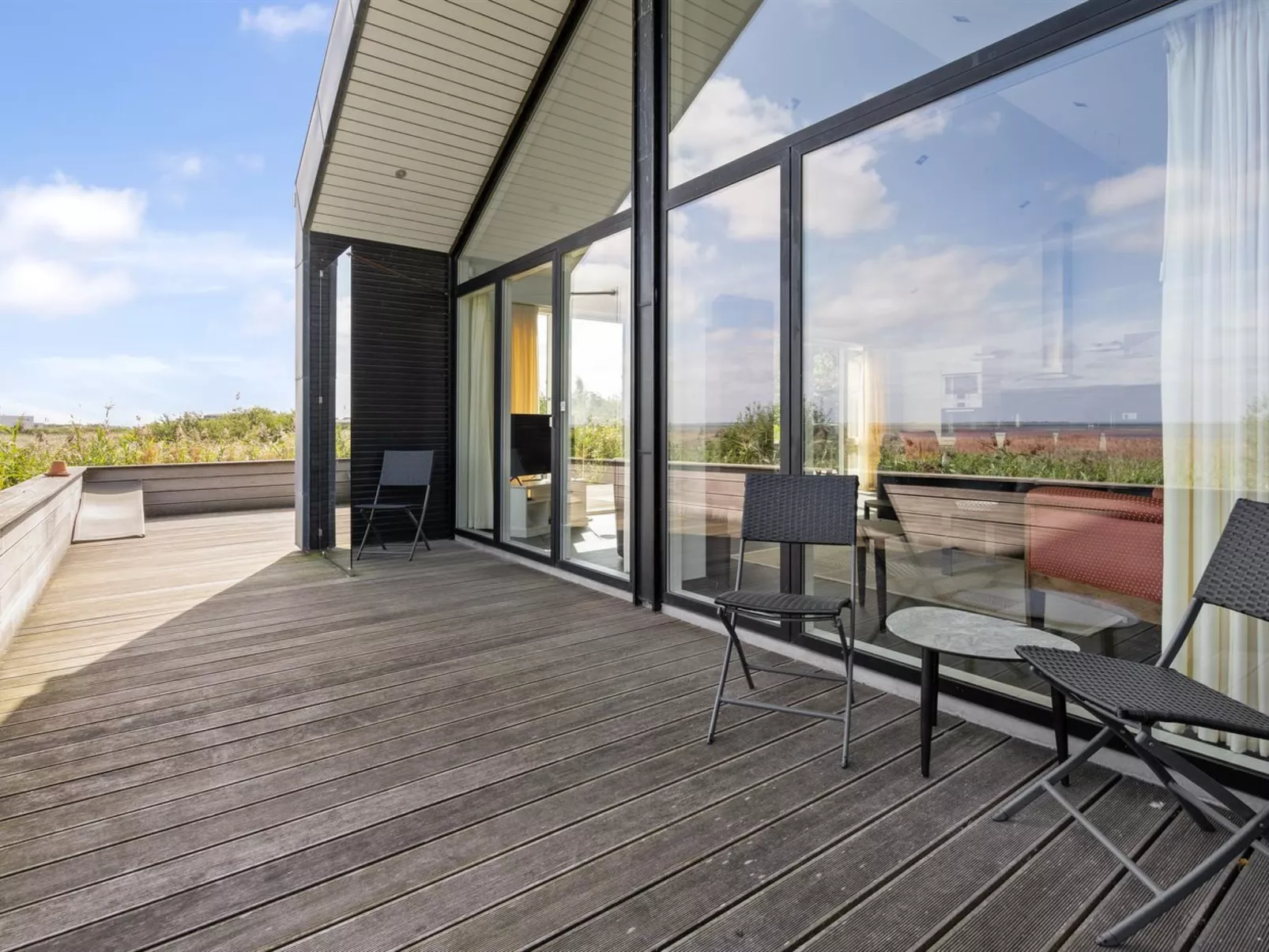 "Rudolf" - 3.5km from the sea-Binnen