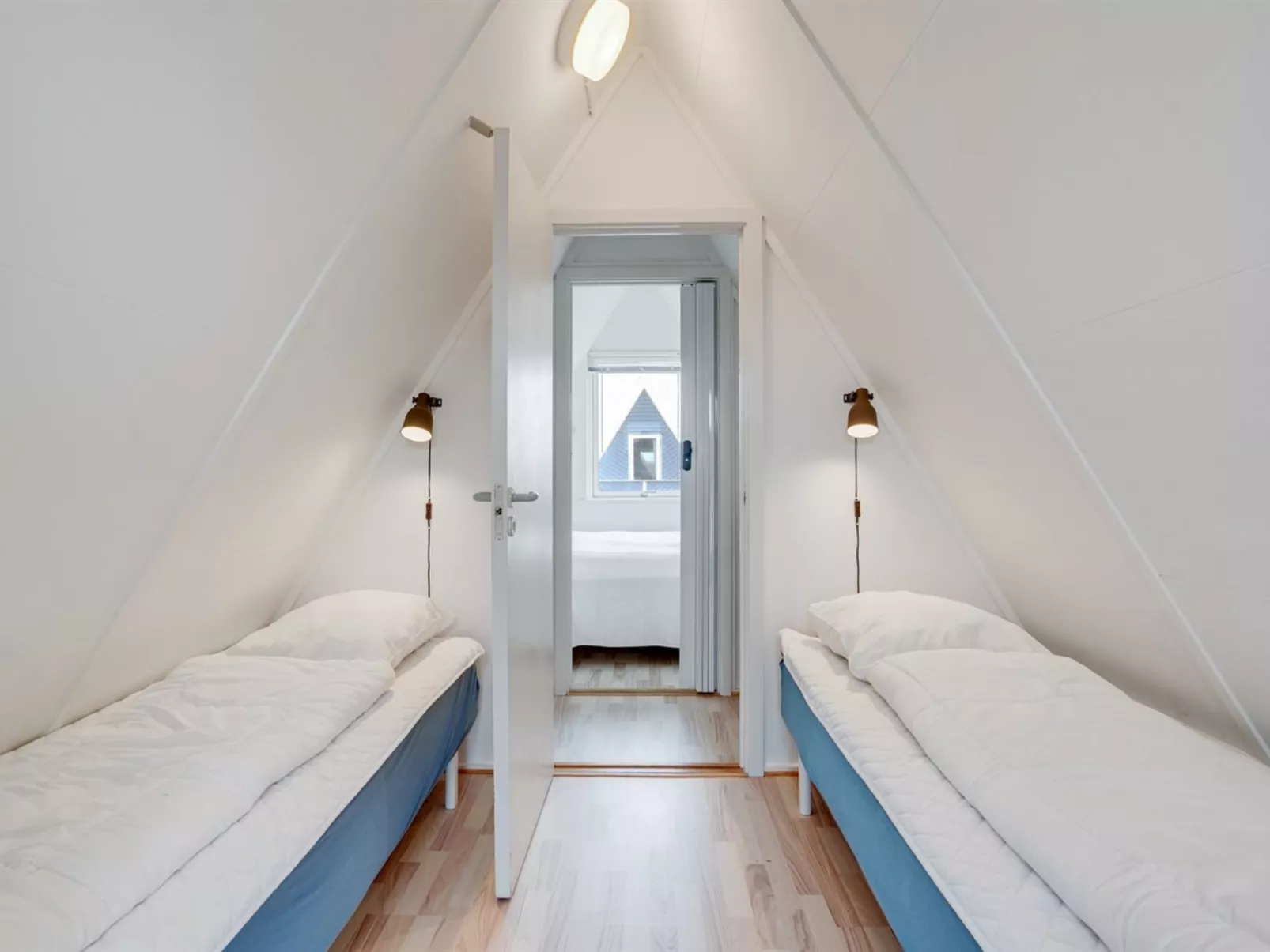 "Mijat" - 100m from the sea-Binnen