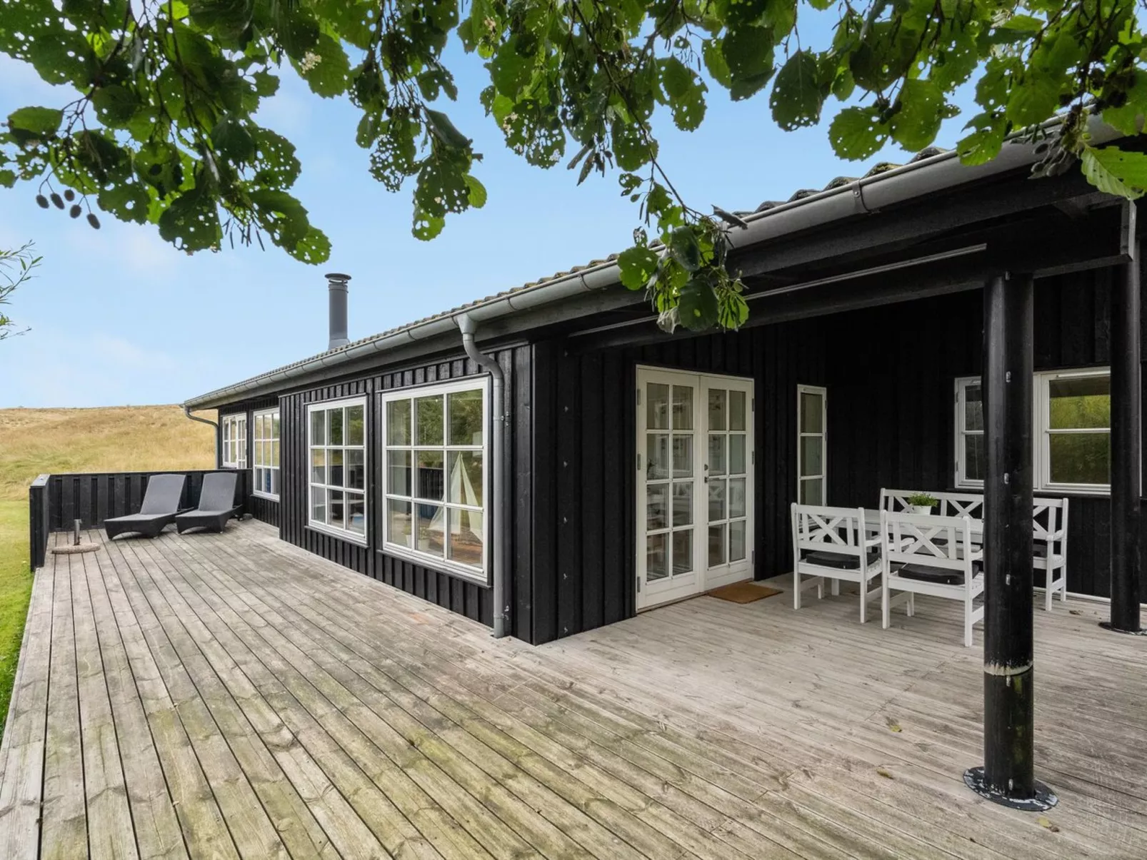 "Danko" - 1.5km from the sea-Buiten