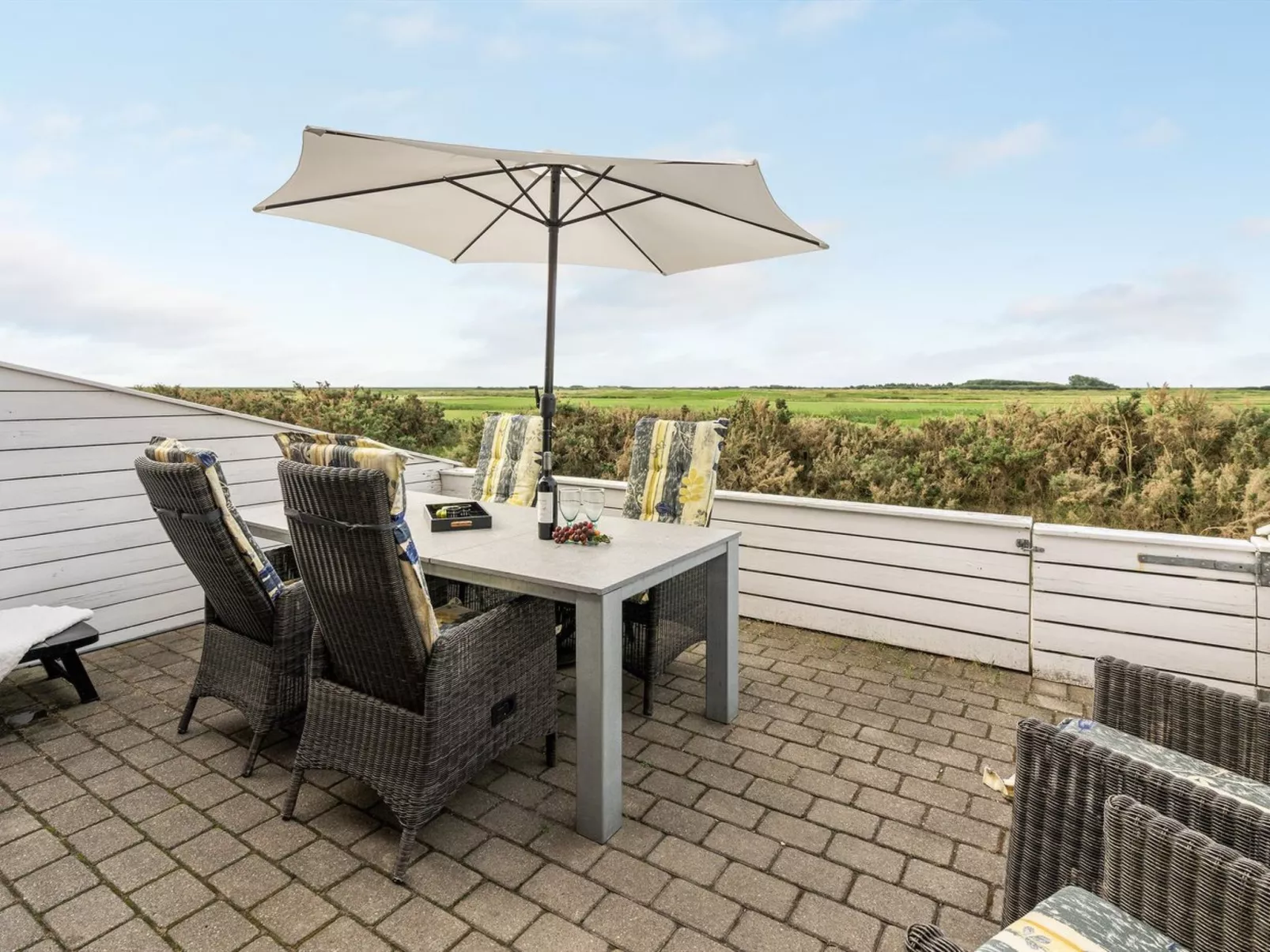 "Hugo" - 2.5km from the sea-Buiten