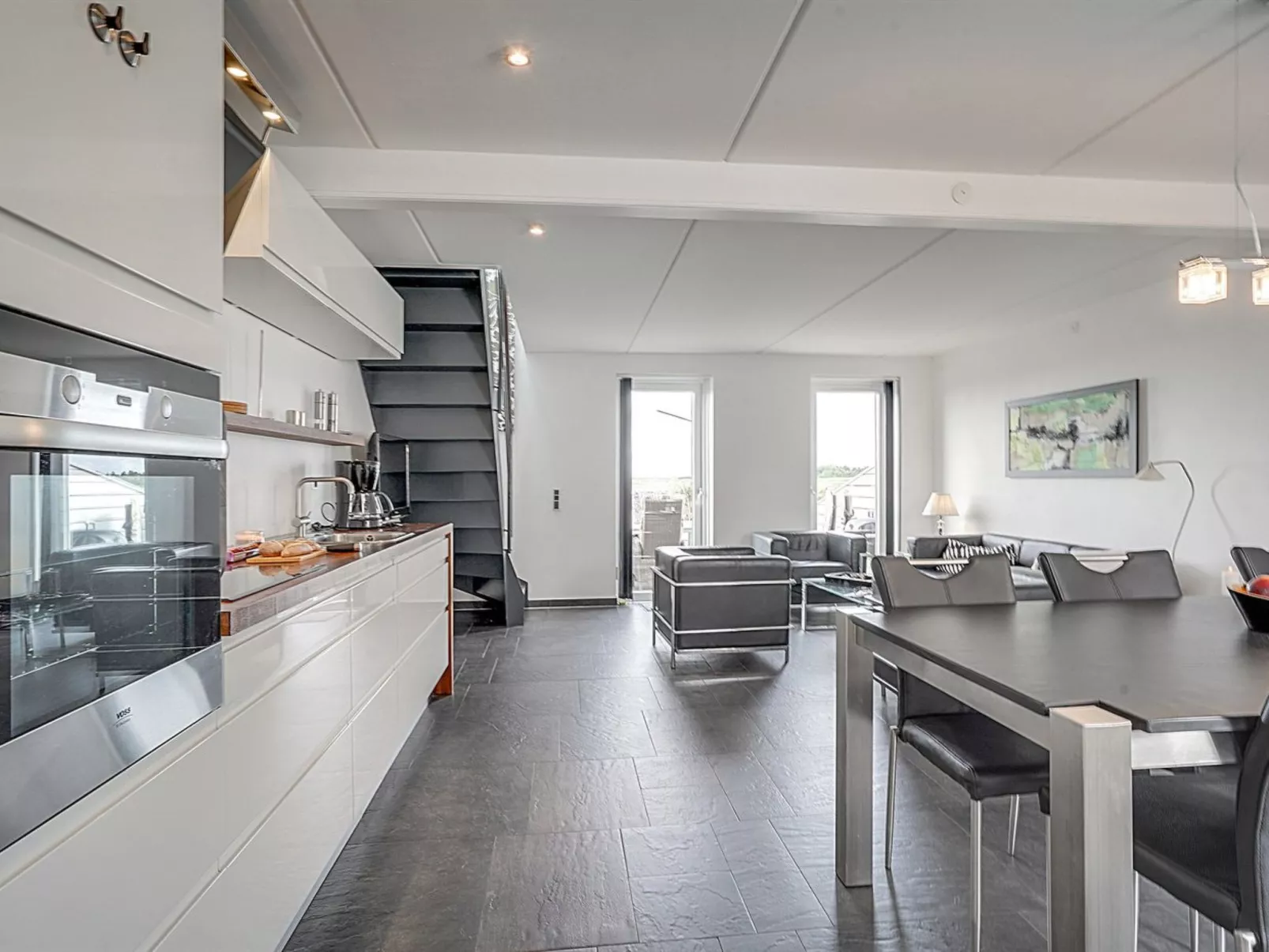 "Hugo" - 2.5km from the sea-Binnen