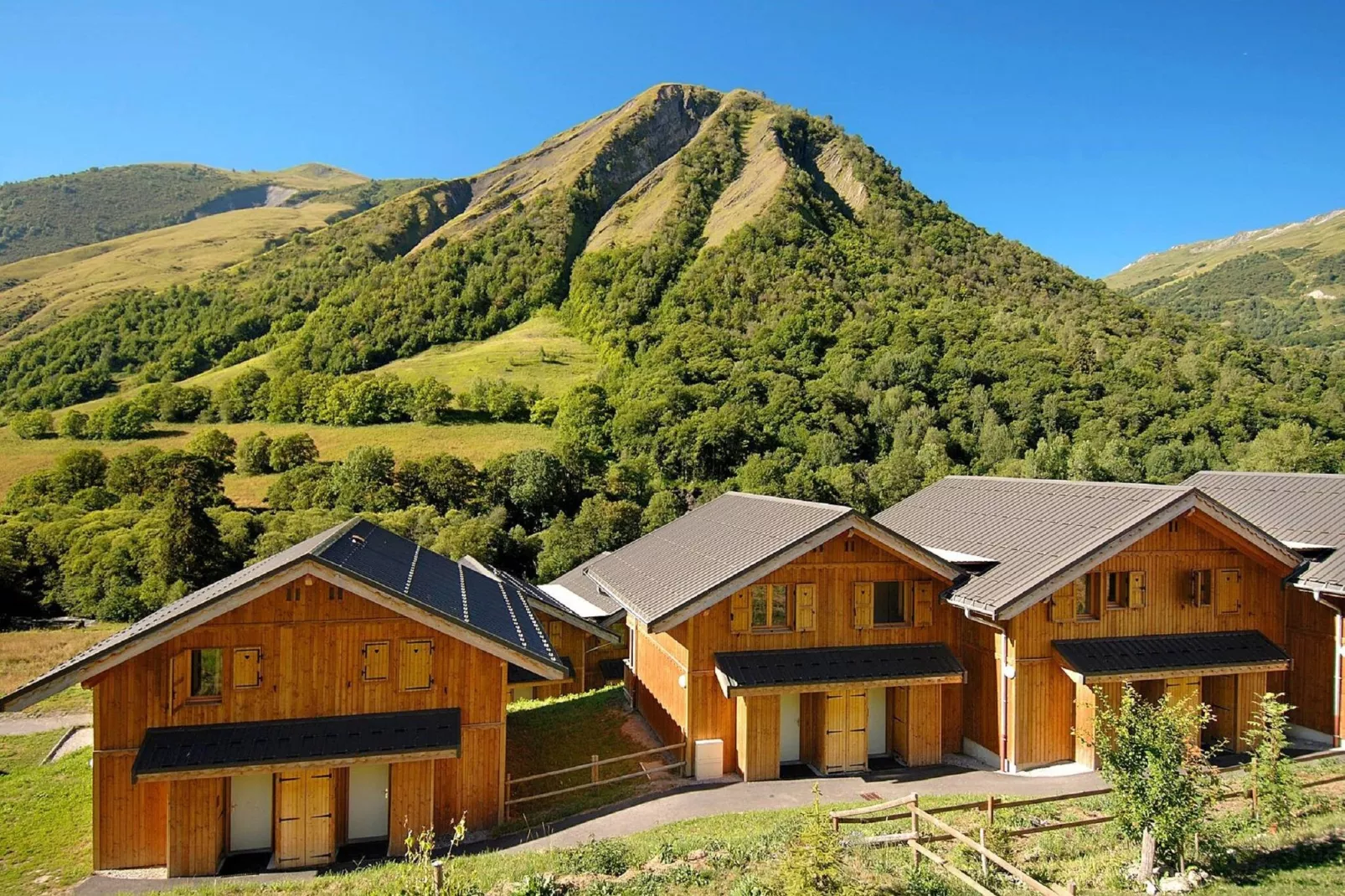 Les Chalets de l'Arvan II 1-Buitenkant zomer