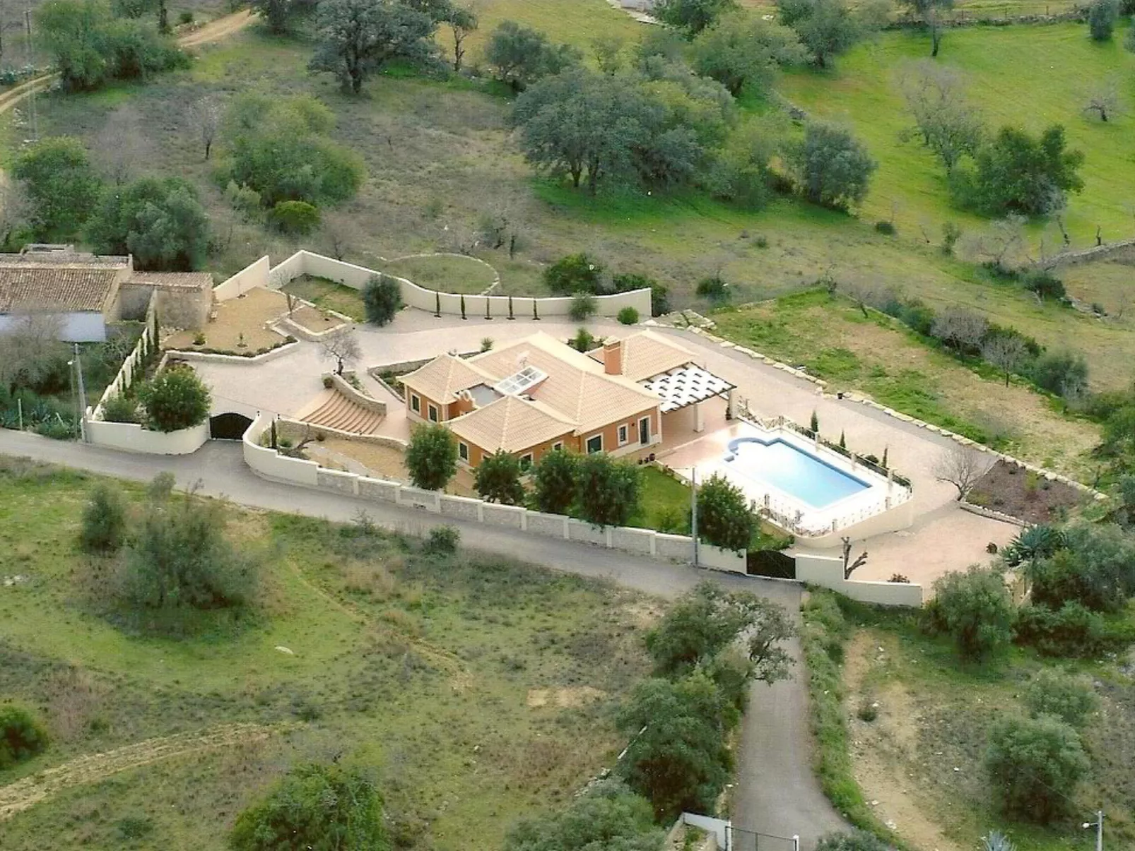 Montinho-Buiten