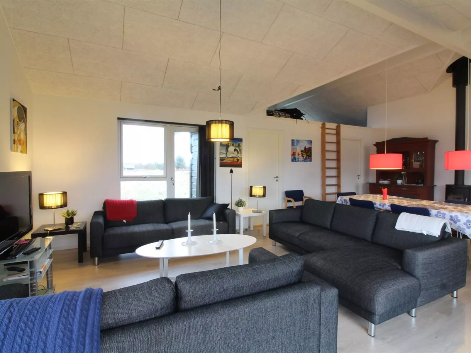 "Fader" - 950m from the sea-Binnen