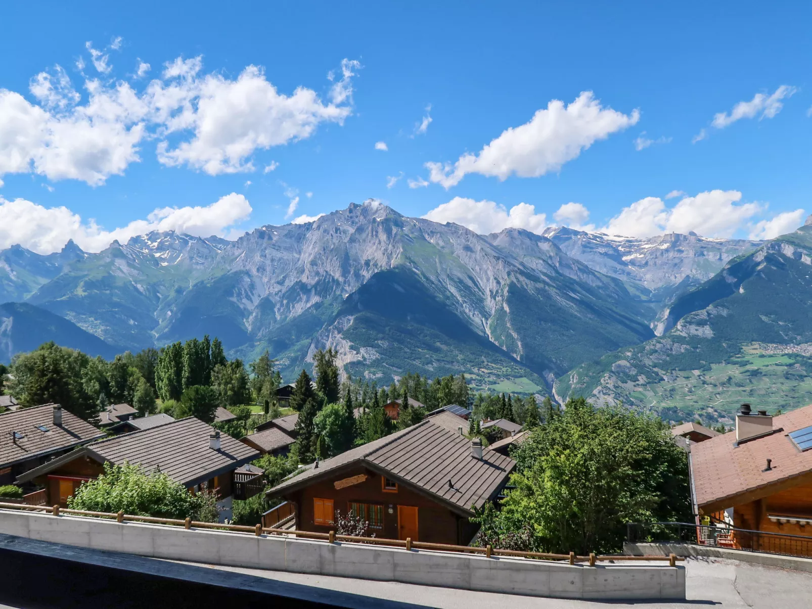 Chalet Dominique-Buiten