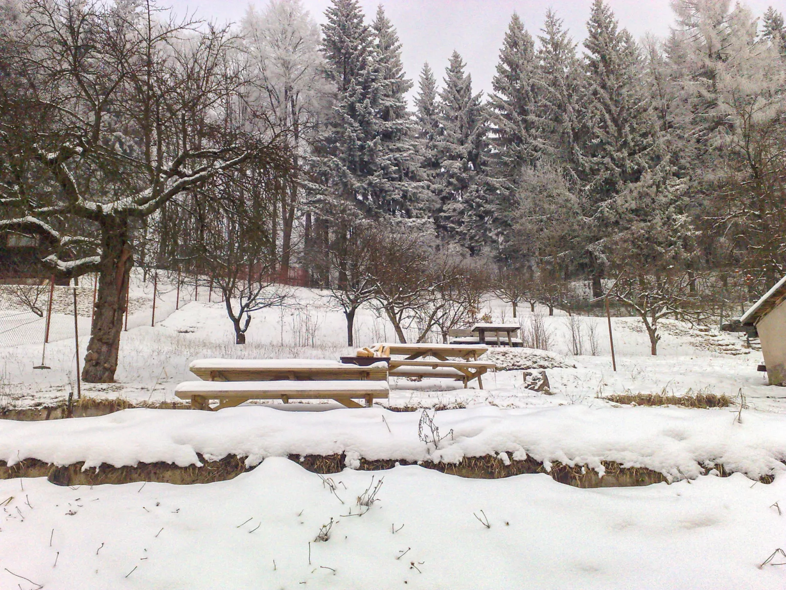 Hillside Lodge & Garden-Buiten