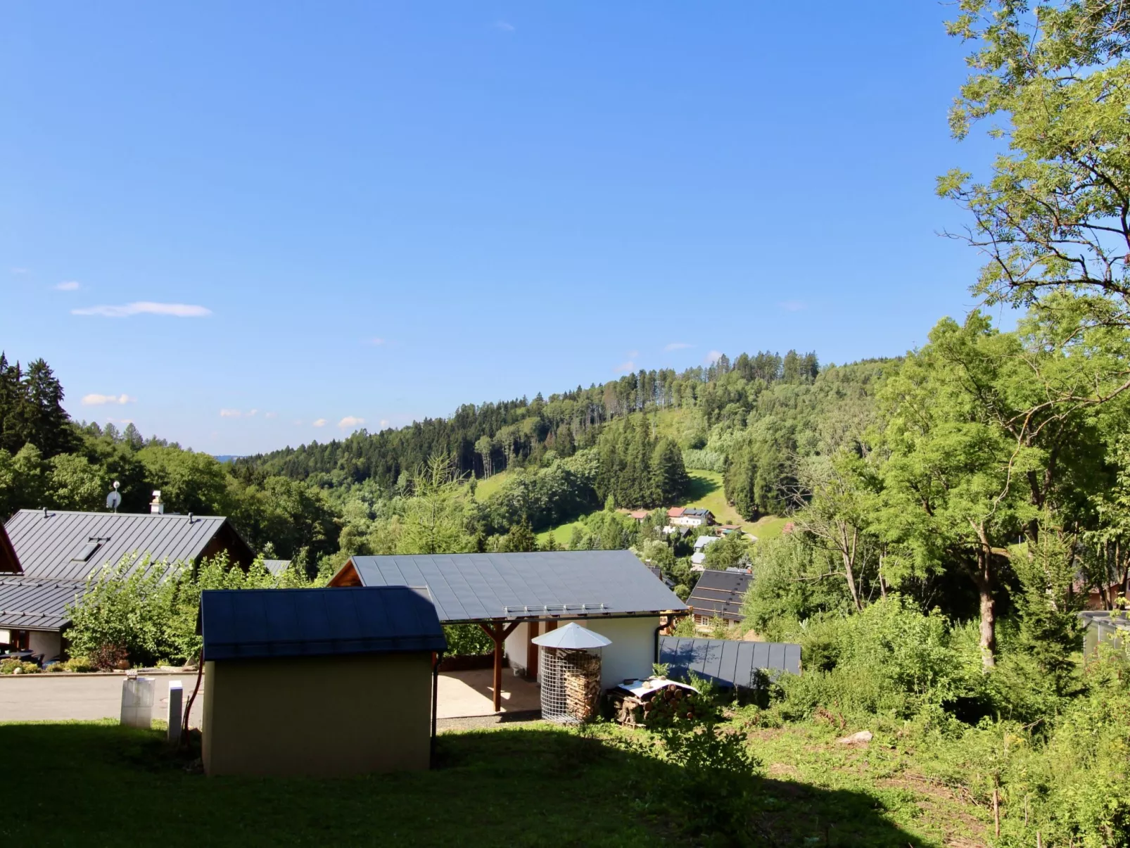 Slunečná louka-Buiten