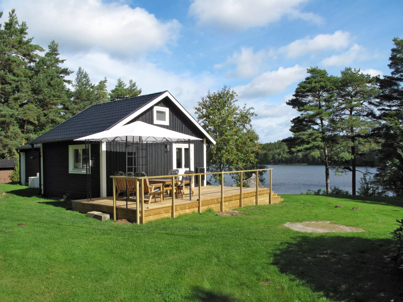 Munkhalla Utsikten-Buiten