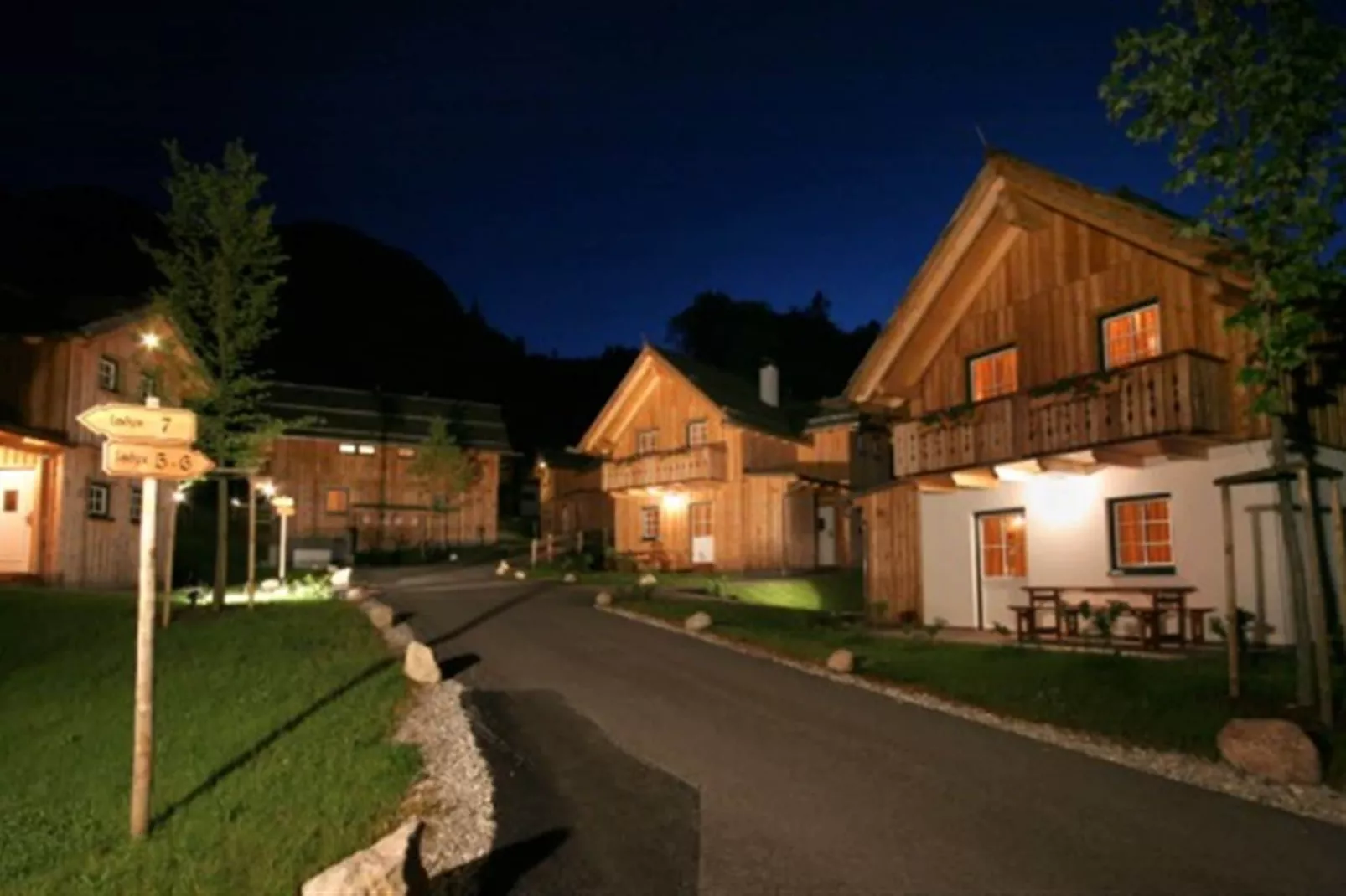 Lodge de Luxe-Buitenkant zomer