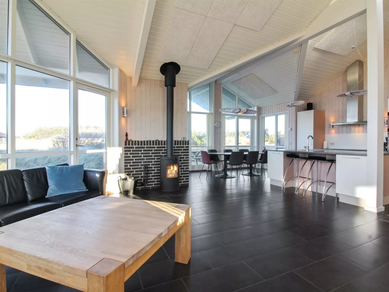 "Eskil" - 656m from the sea-Binnen