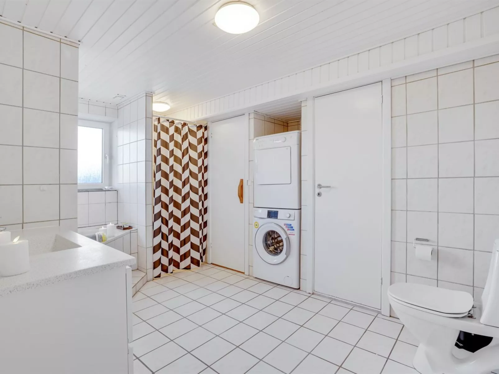 "Hillevi" - 200m from the sea-Binnen