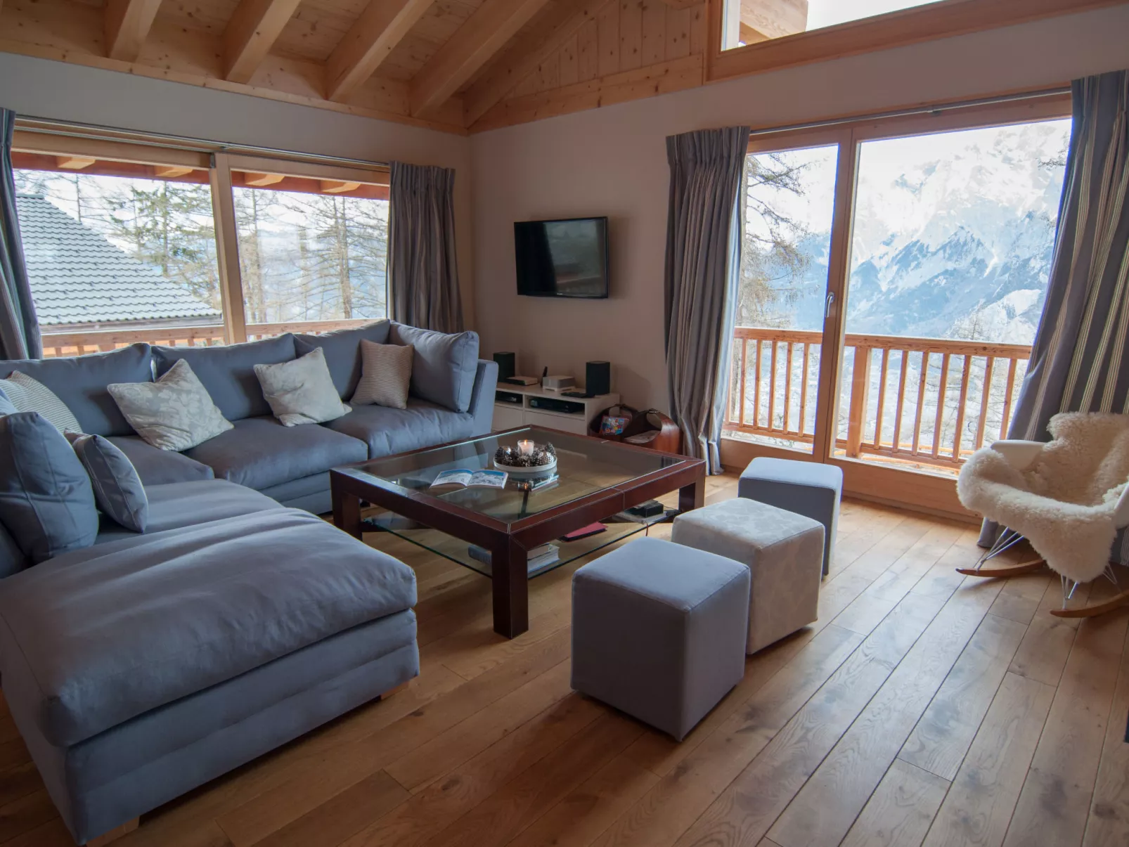 Chalet Manson-Binnen