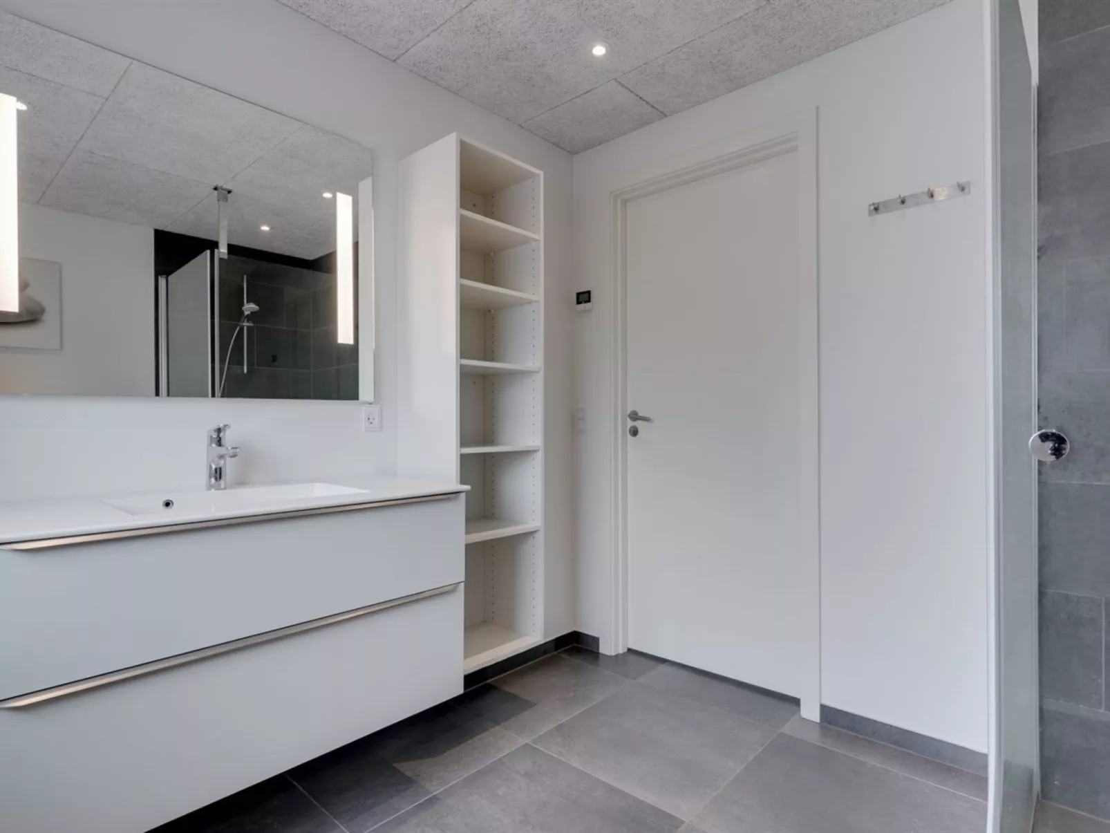 "Elke" - 3.5km from the sea-Binnen