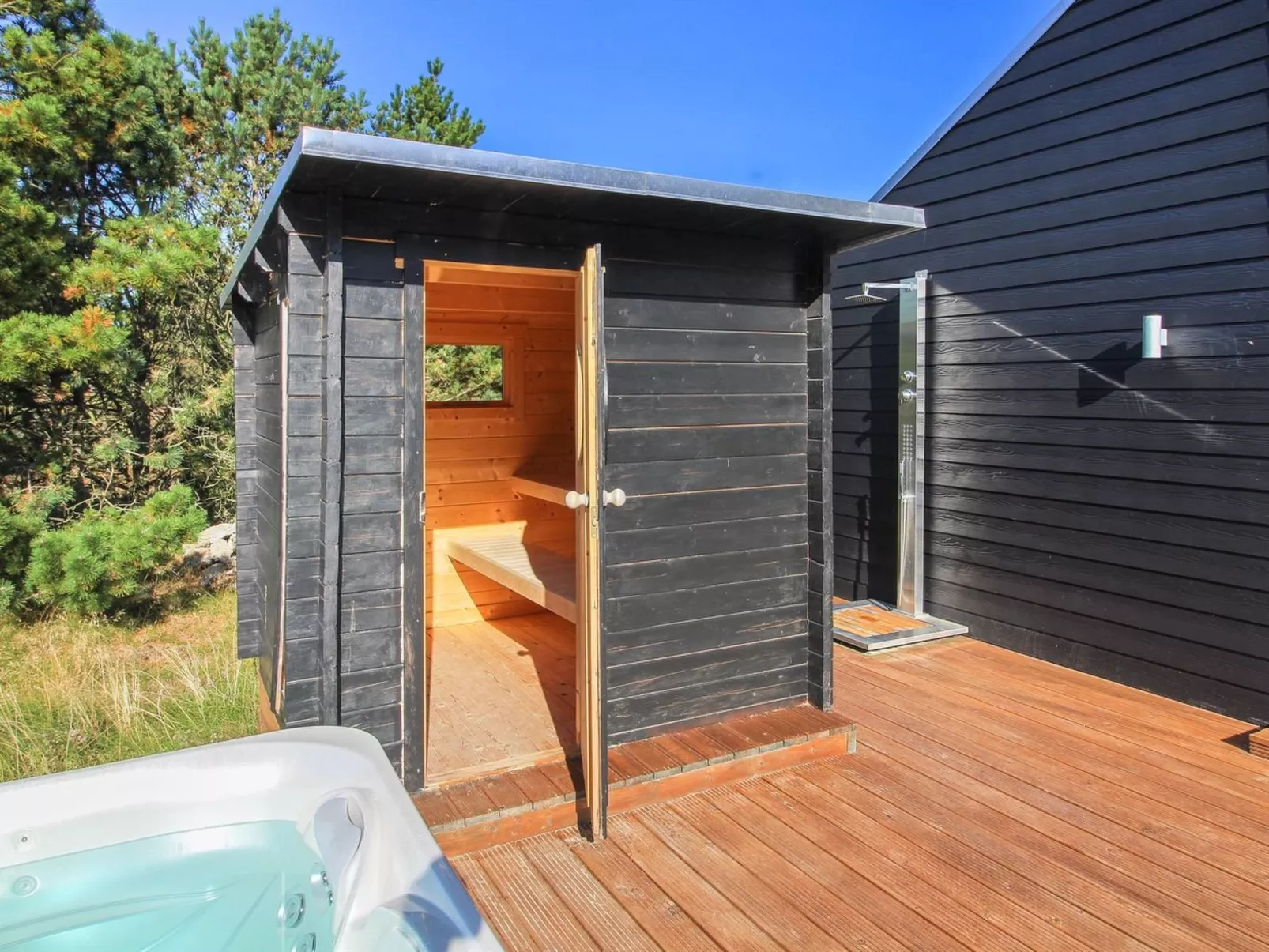 "Elke" - 3.5km from the sea-Buiten