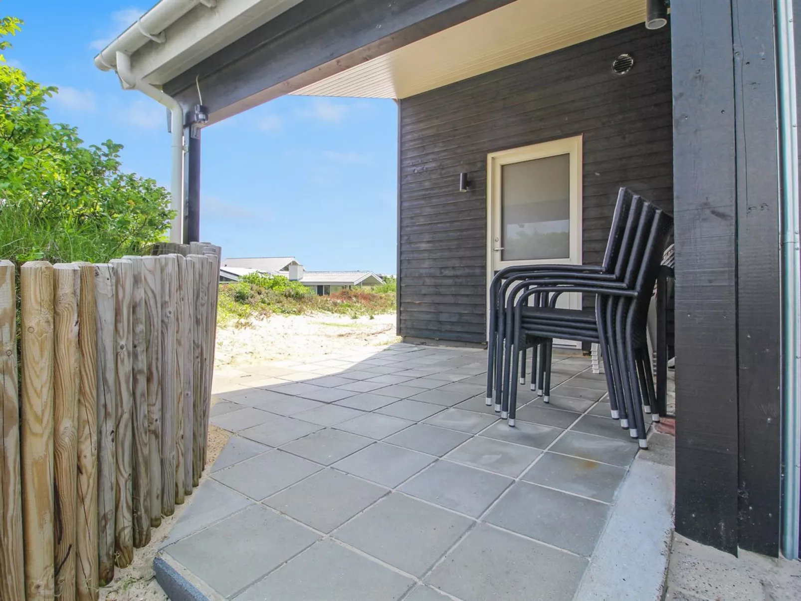 "Kris" - 200m from the sea-Buiten