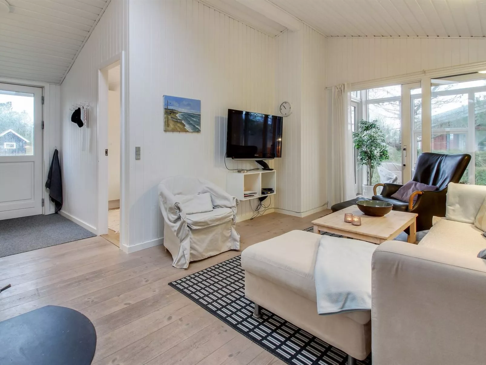"Hakon" - 900m from the sea-Binnen