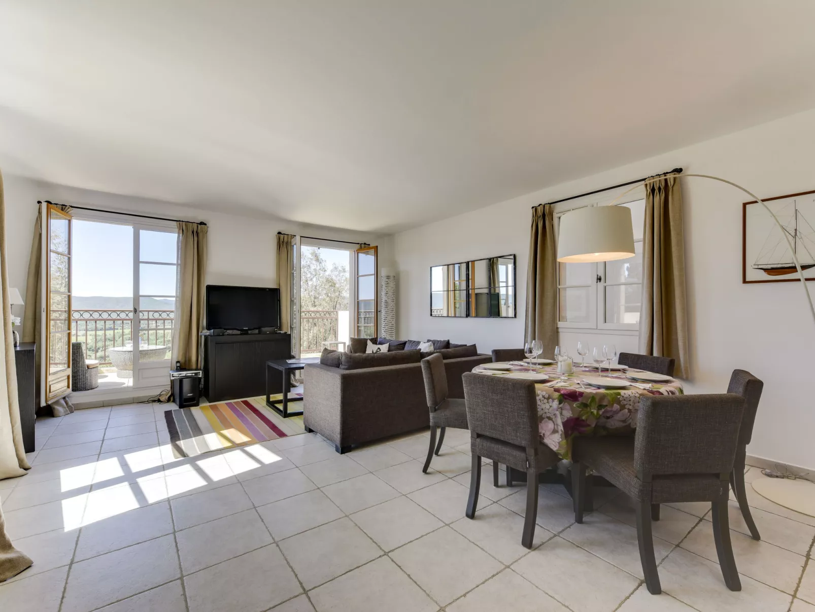 Les Terrasses de Grimaud-Binnen