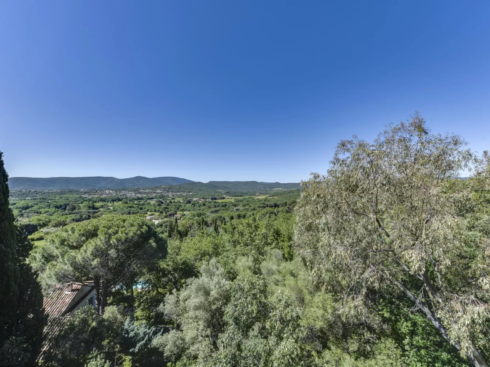 Les Terrasses de Grimaud-Buiten