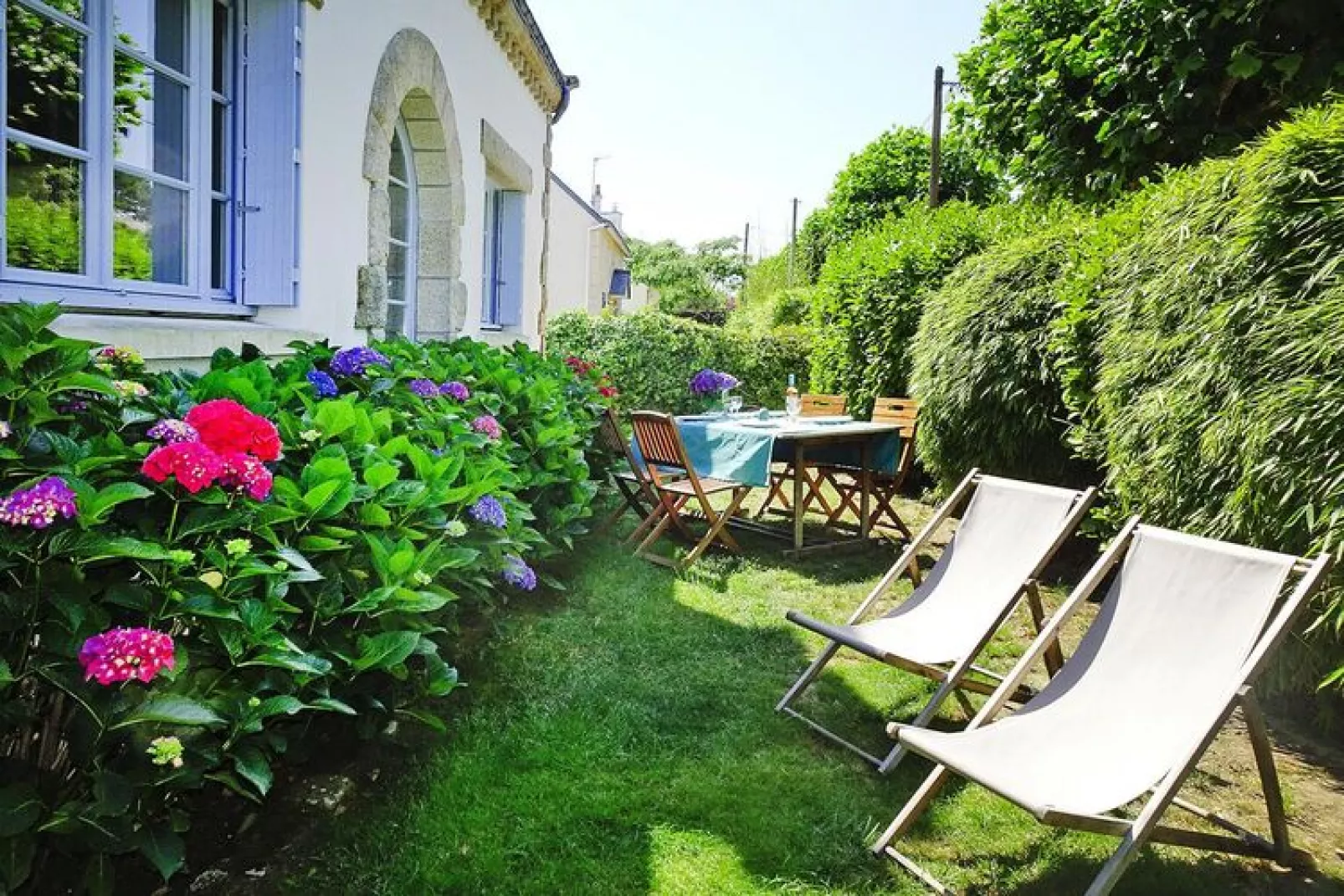 Semi-detached house Carnac-Tuinen zomer