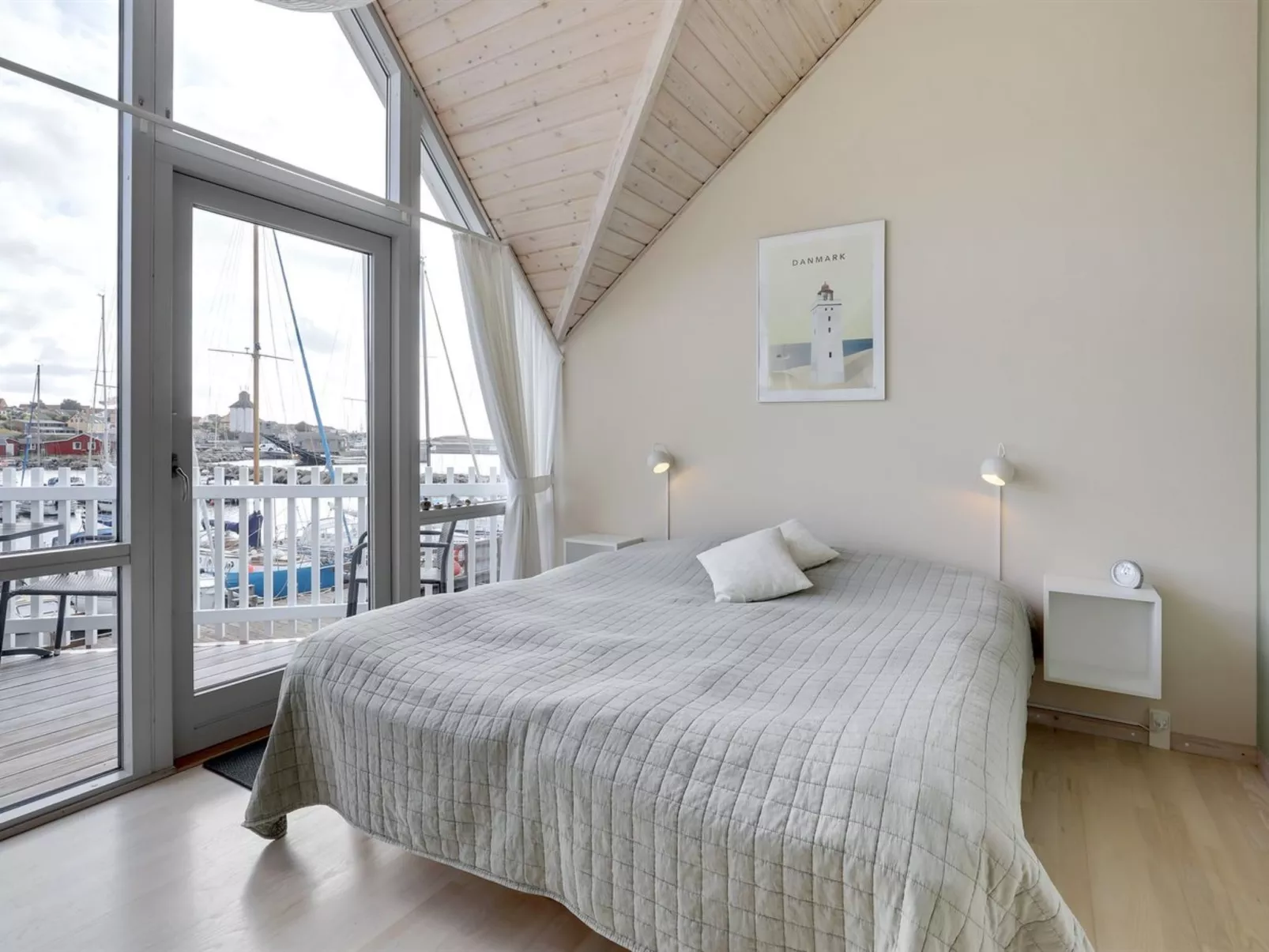 "Liisa" - 10m from the sea-Binnen