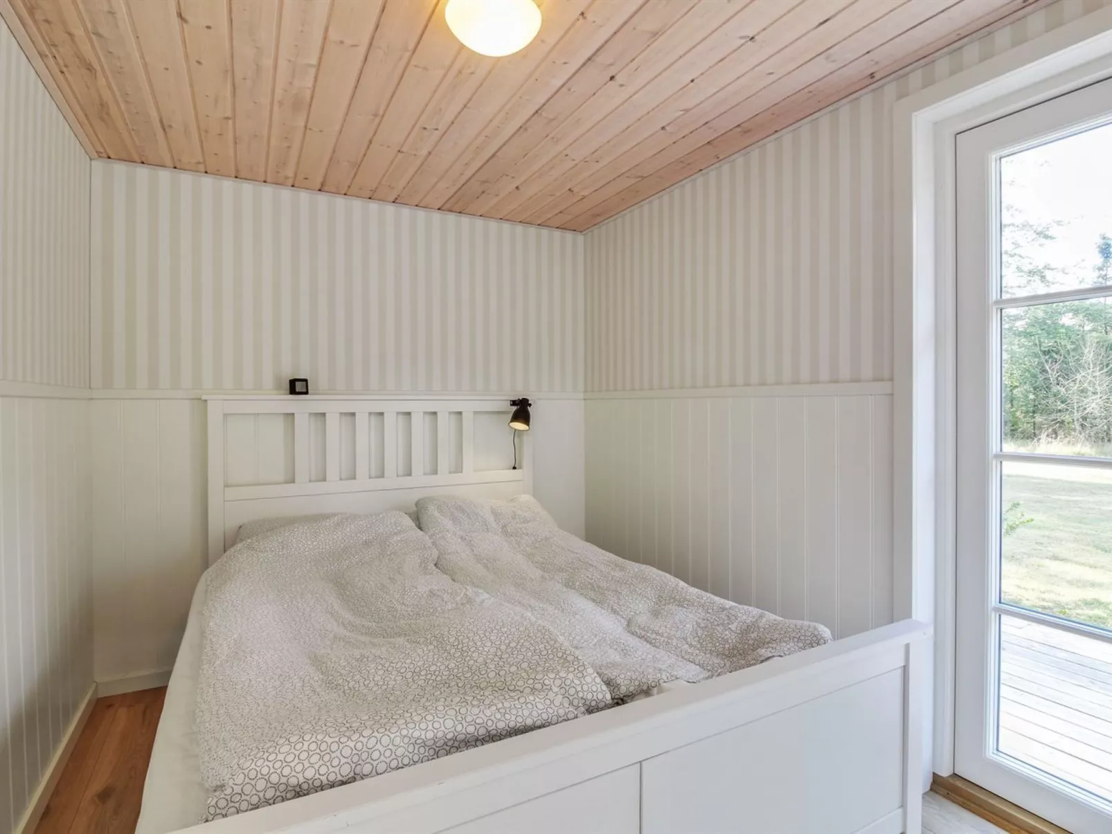 "Santtu" - 600m from the sea-Binnen