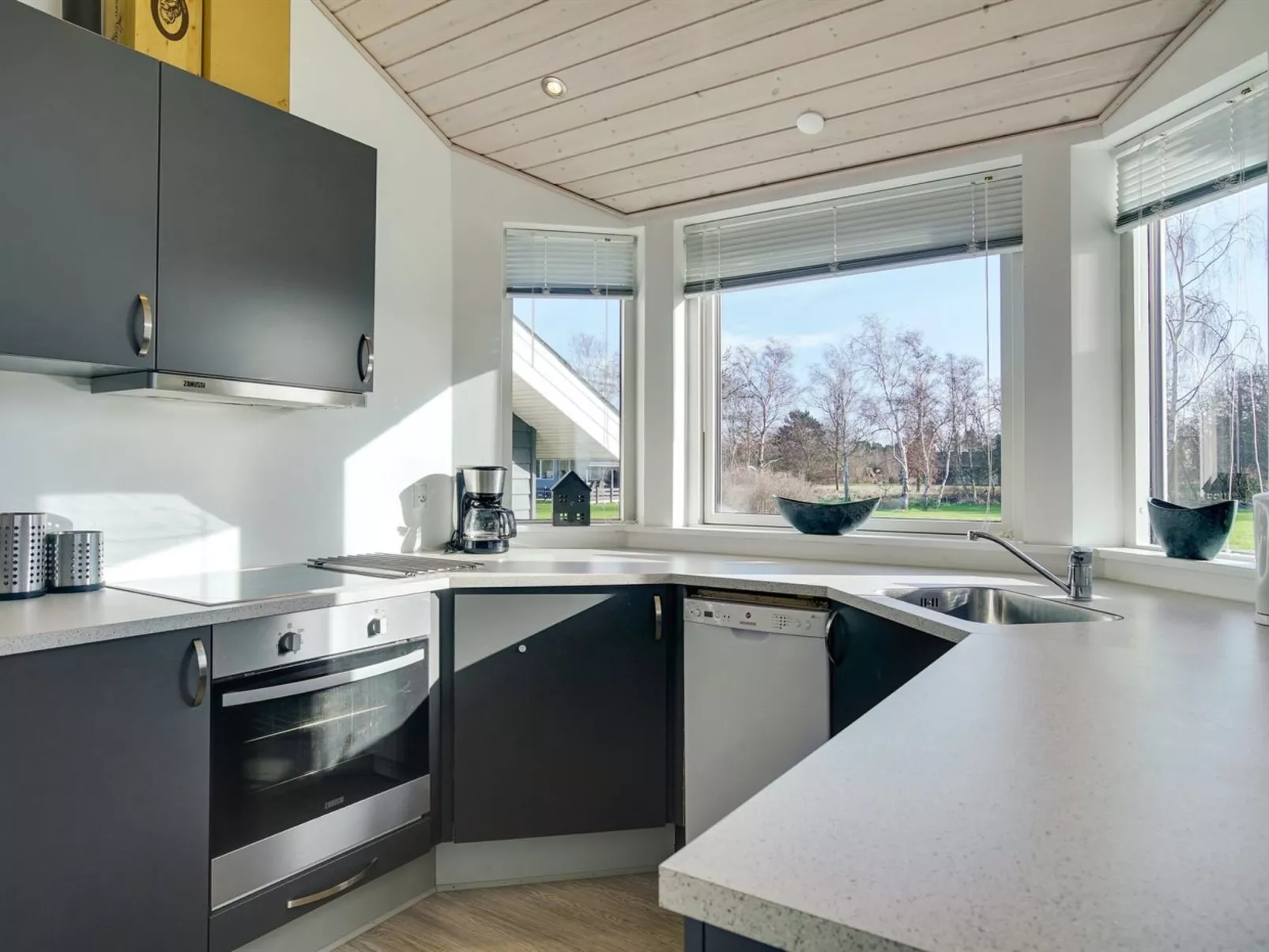 "Luukas" - 150m from the sea-Binnen