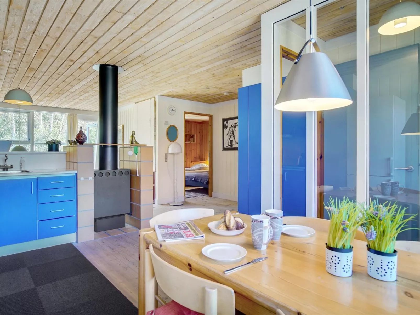 "Elenor" - 300m from the sea-Binnen