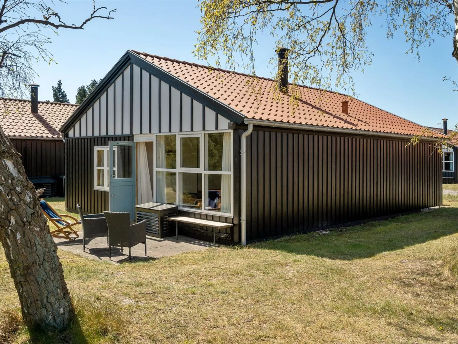 "Elenor" - 300m from the sea-Binnen