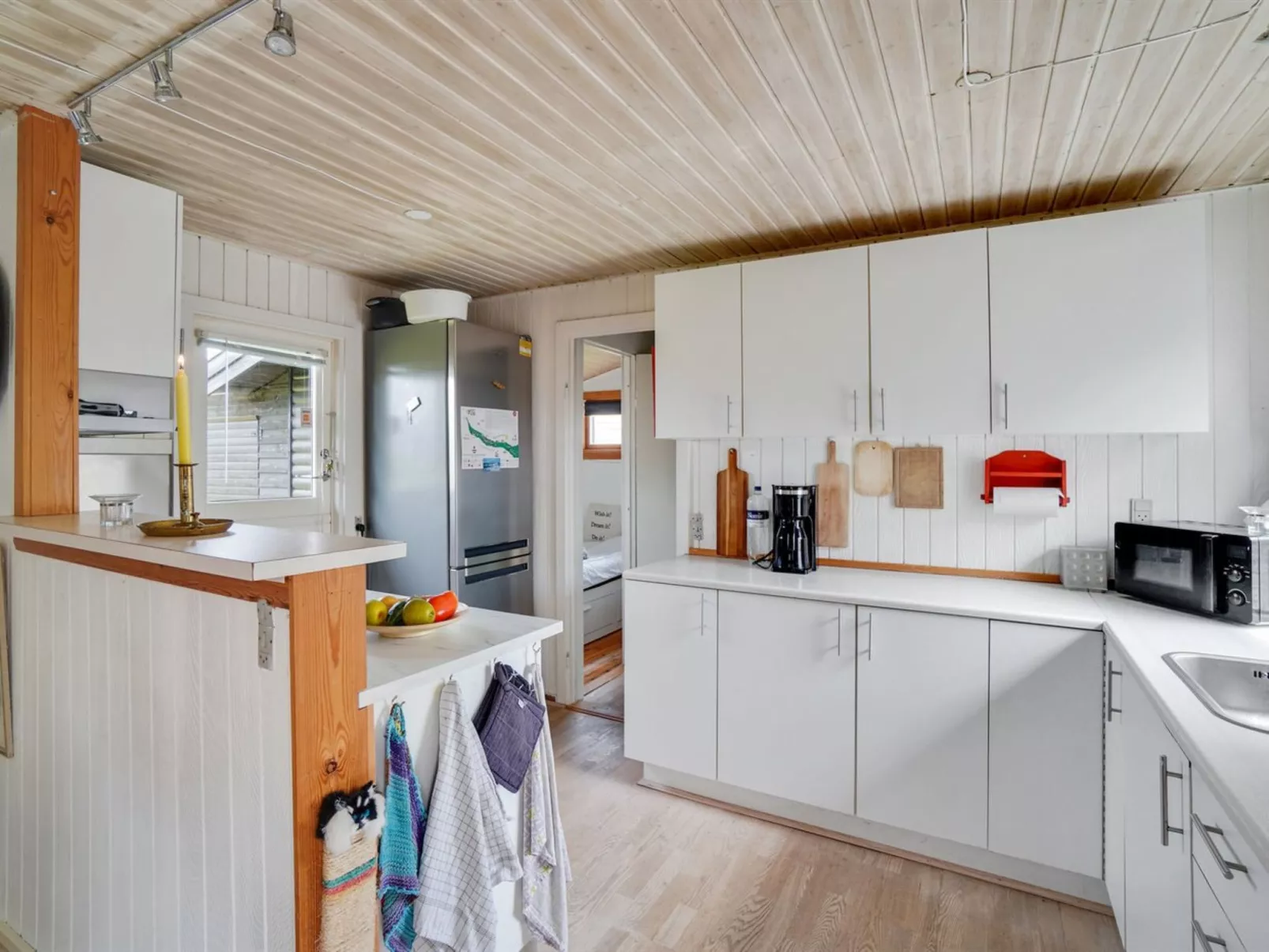 "Ludvika" - 350m from the sea-Binnen
