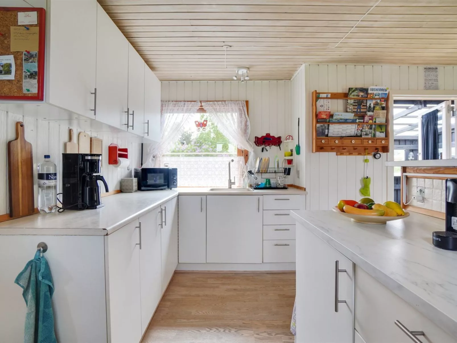 "Ludvika" - 350m from the sea-Binnen