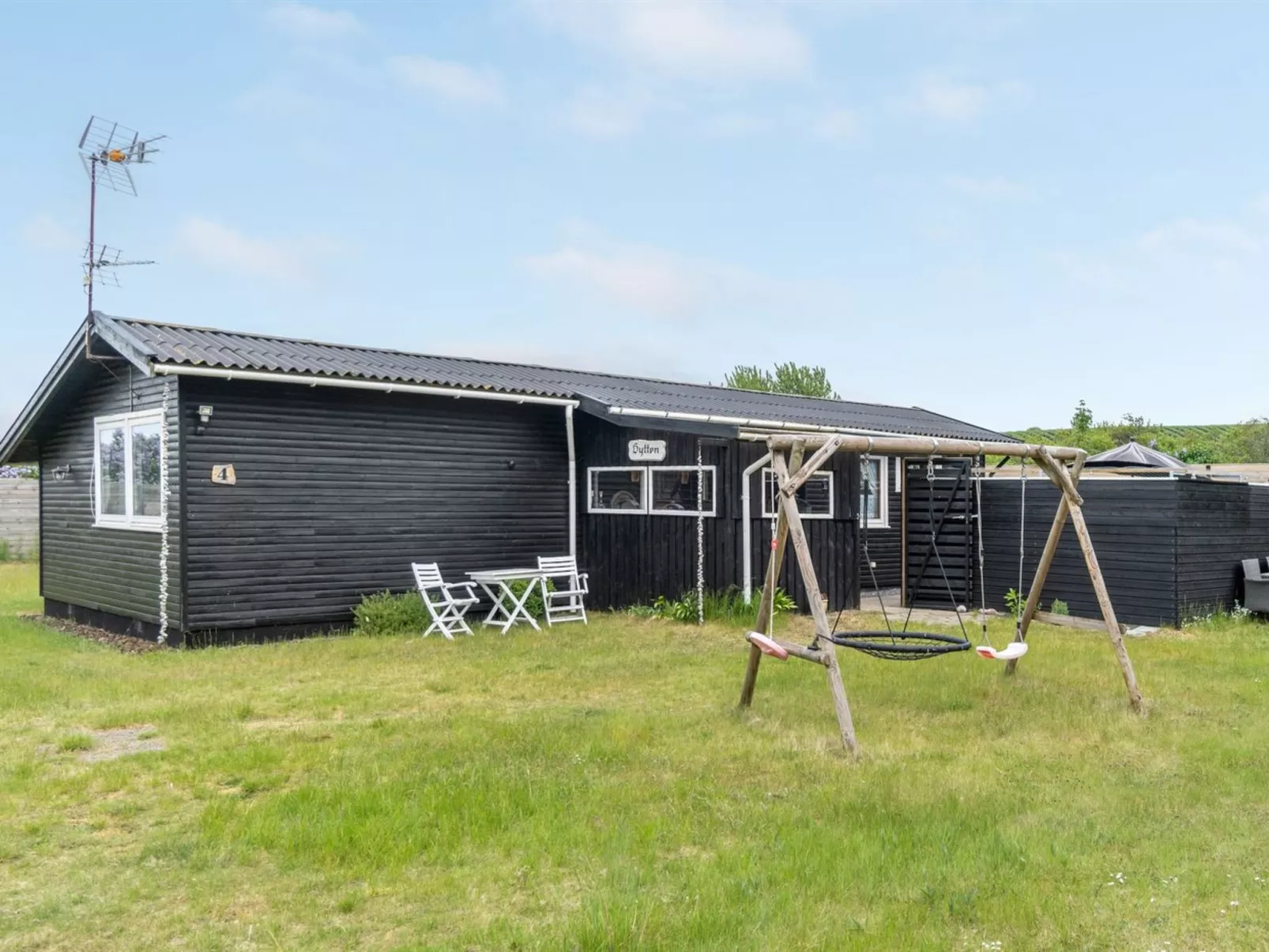 "Ludvika" - 350m from the sea-Buiten
