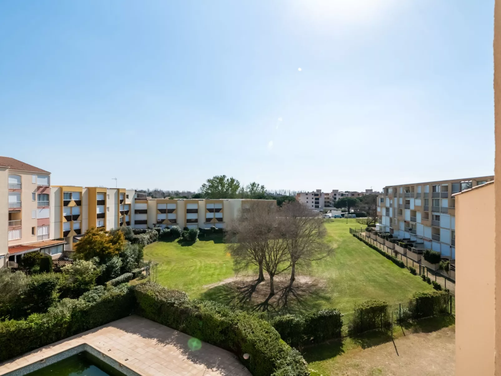 Terrasses de la Baronnie-Buiten